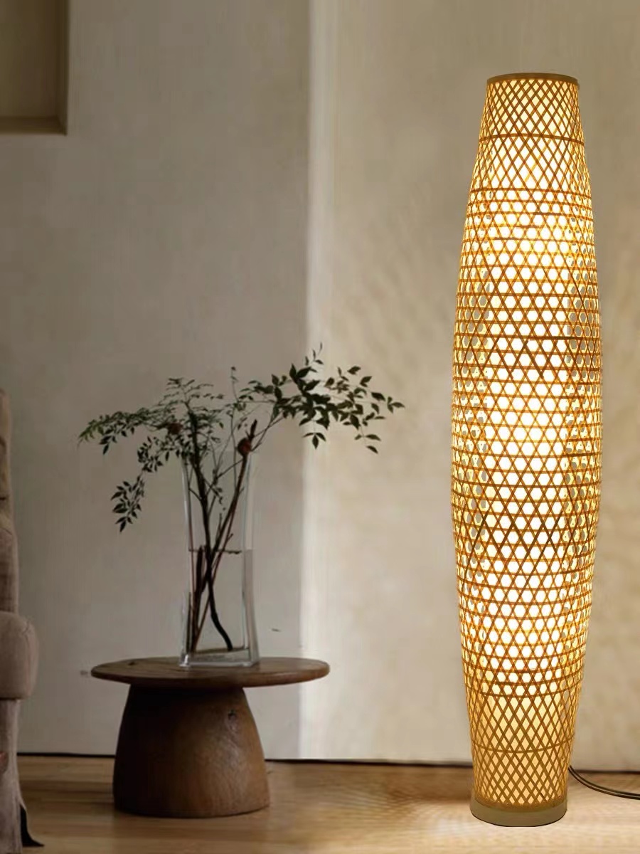 BAMBOO FLOOR LIGHT