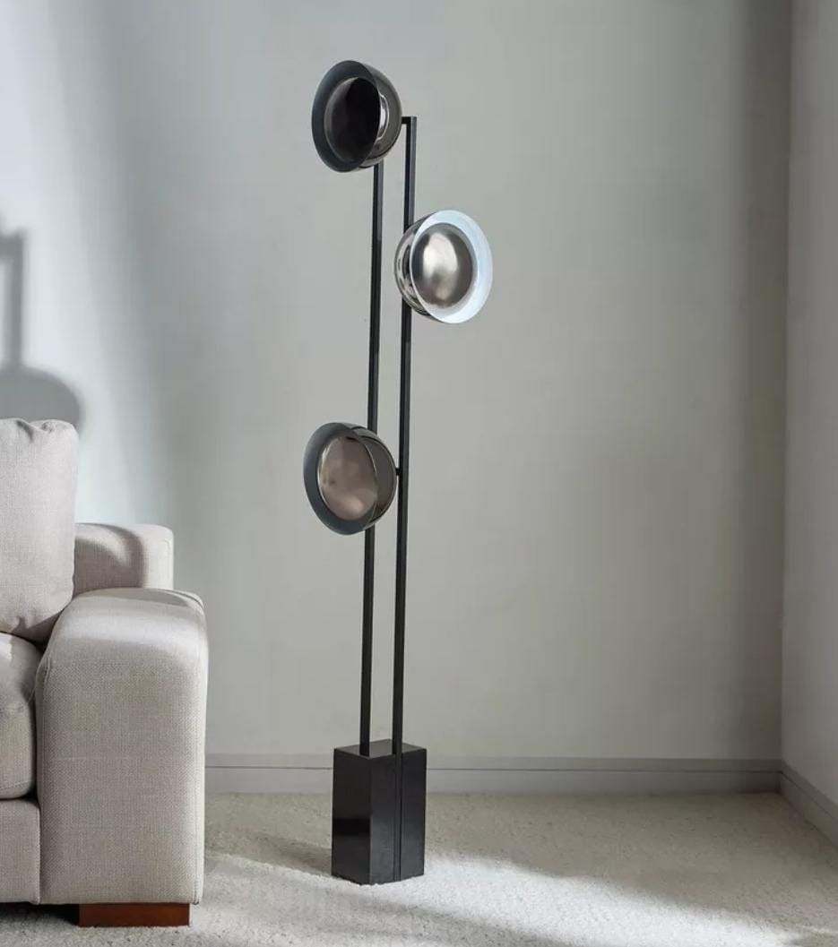 FLOOR LAMP